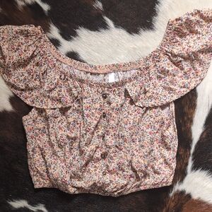 Floral Ruffle Sleeve Crop Top